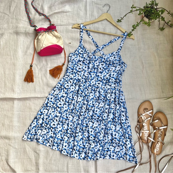 Dresses & Skirts - Blue Floral Cross-back Dress